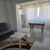Uverturii, Polux Residence